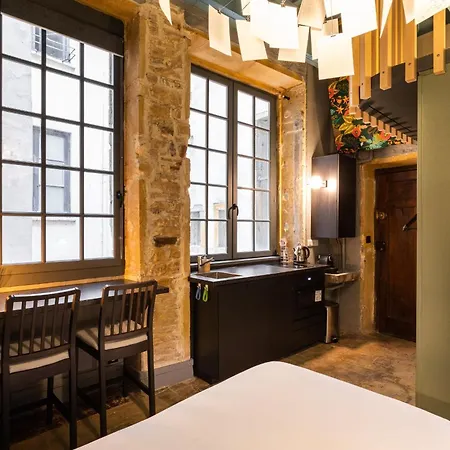 Appartamento Charming In The Heart Of The 1st Arrondissement Authenticity And
